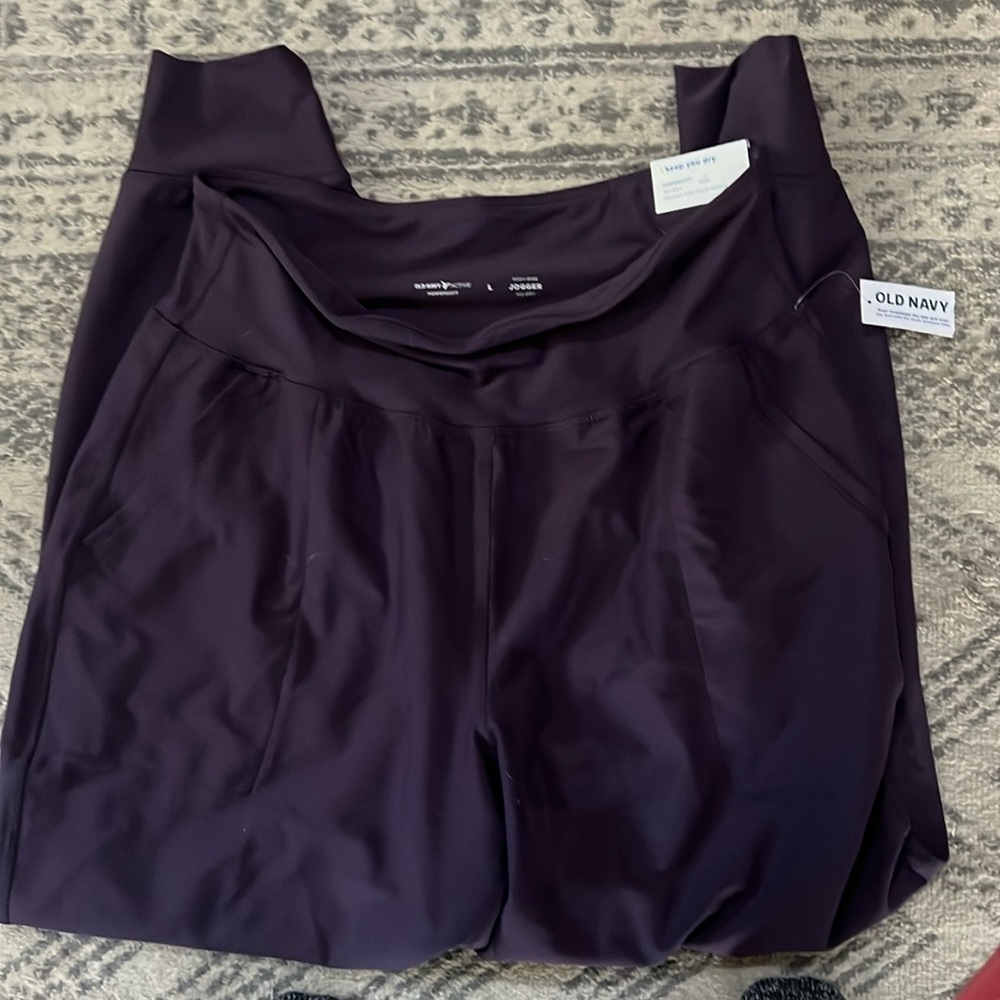 Old navy- high rise power soft jogger- L